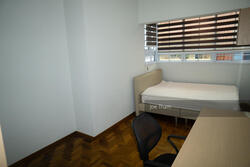 simon-plaza photo thumbnail #9